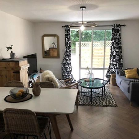 Charmant T2 De 45M2 - Parking Prive - Terrasse- Linge Inclu- Proche Vannes Saint-Ave Exterior photo