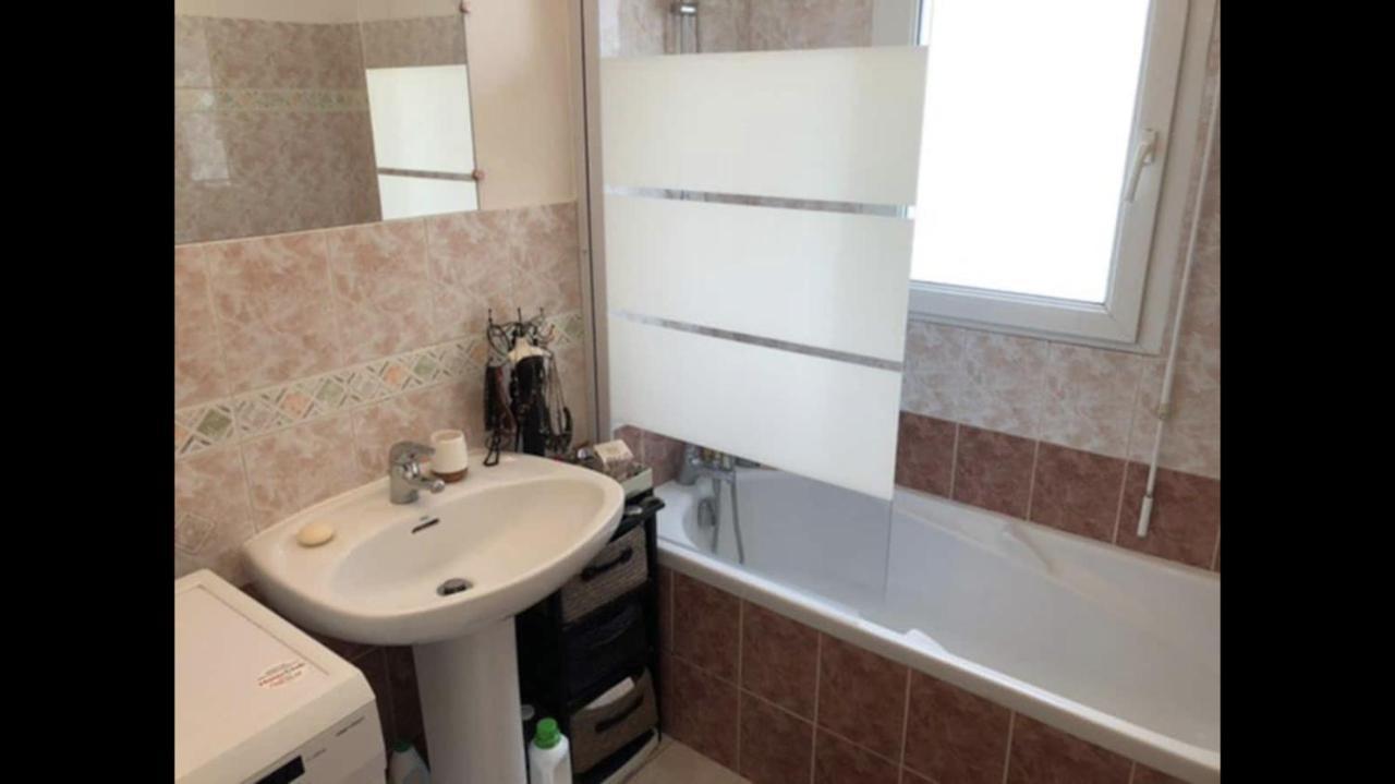 Charmant T2 De 45M2 - Parking Prive - Terrasse- Linge Inclu- Proche Vannes Saint-Ave Exterior photo